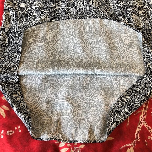 Silky Satin Paisley-Print "Gramercy" Tunic Blouse by Express - Size XS - Picture 12 of 16